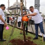 Bupati Bogor Pimpin Korve Tanam 1.000 Pohon di Kawasan Pakansari