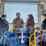 Anggota DPRD Jabar dari Partai Demokrat Salurkan Bantuan Perlengkapan Taman Kanak Kanak