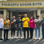 Polresta Bogor Kota Berikan Penghargaan Kepada Atlet Sepeda di Hut Bhayangkara Ke 80